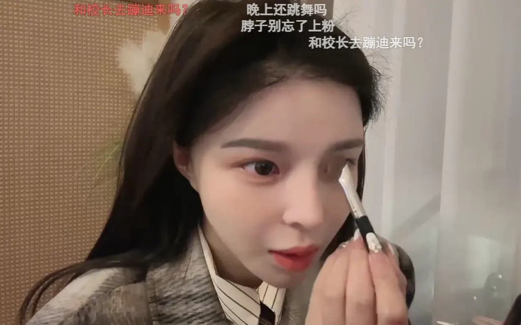 苏恩回应与王校长关系,他搞笑很有趣还会做人