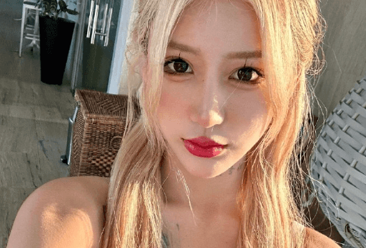 网红韩婧格打扑克是什么梗,韩婧格1分32秒视频是真的吗?
